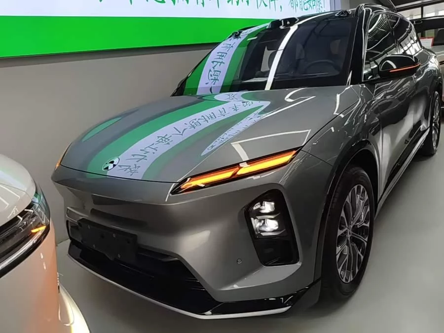 NIO ES6