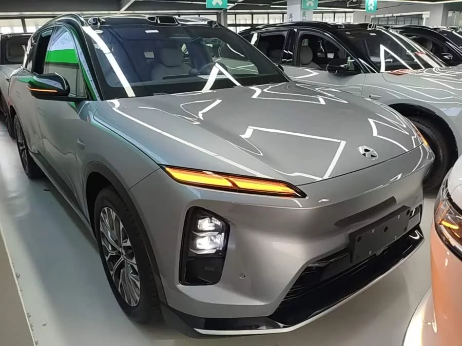 NIO ES6
