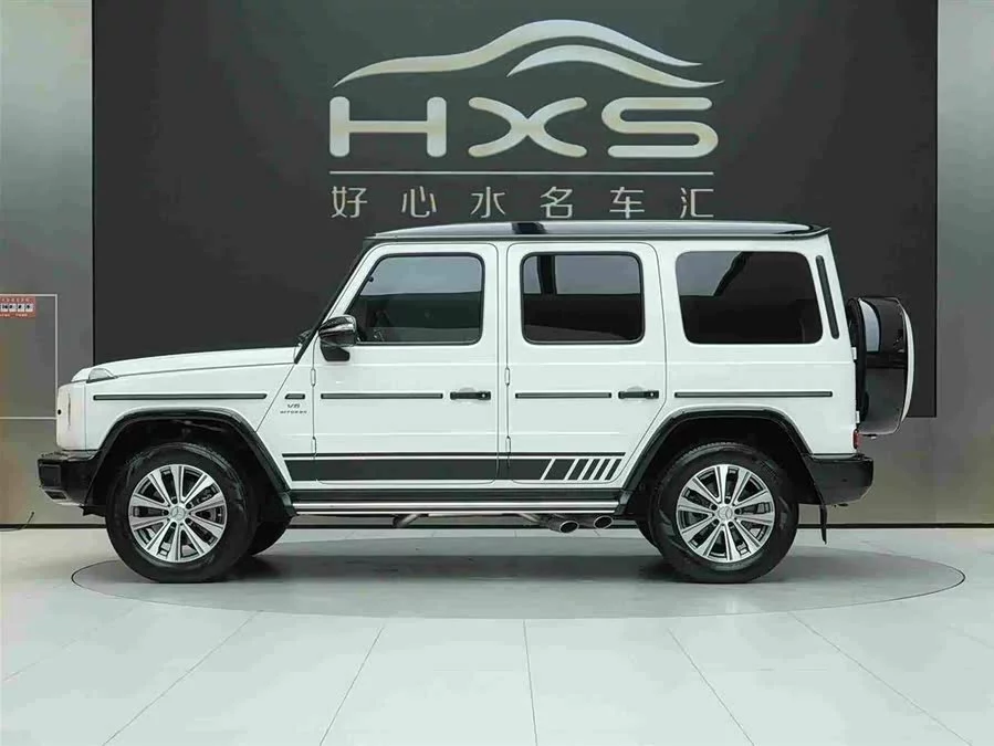 Mercedes Benz G-rated