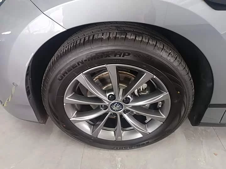 BYD Qin L