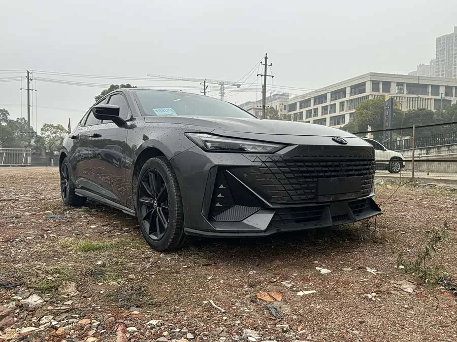 Changan UNI-V