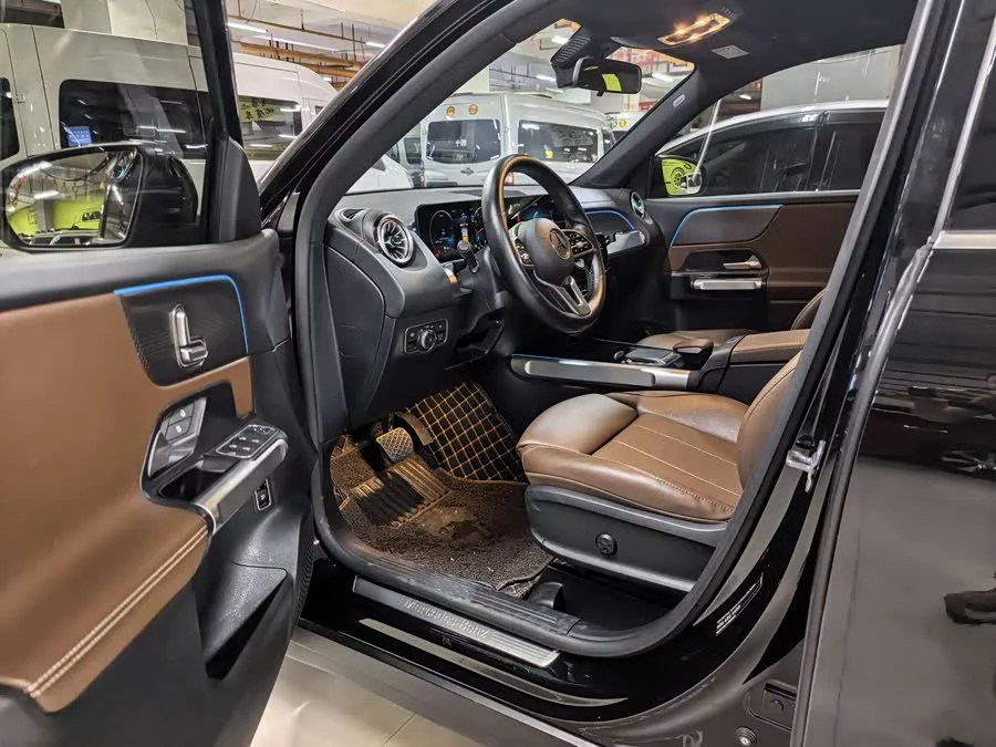 Mercedes Benz GLB