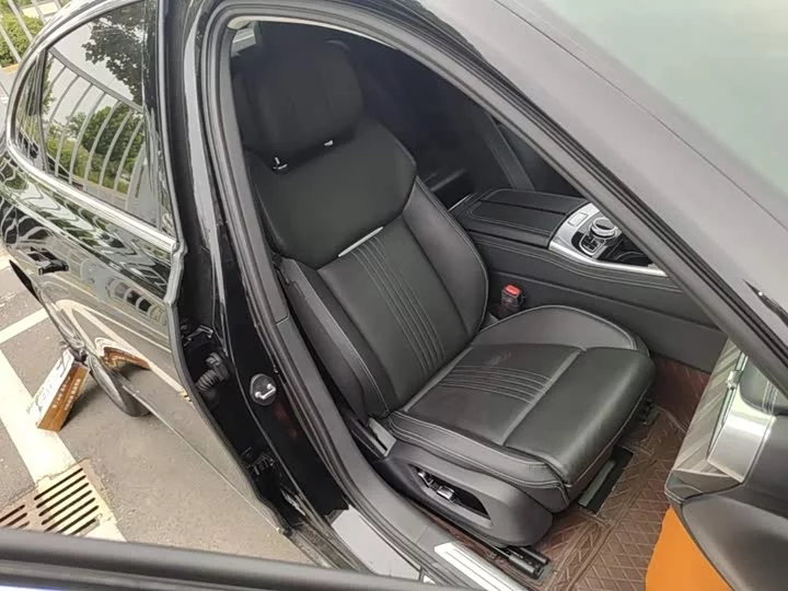 Hongqi H9