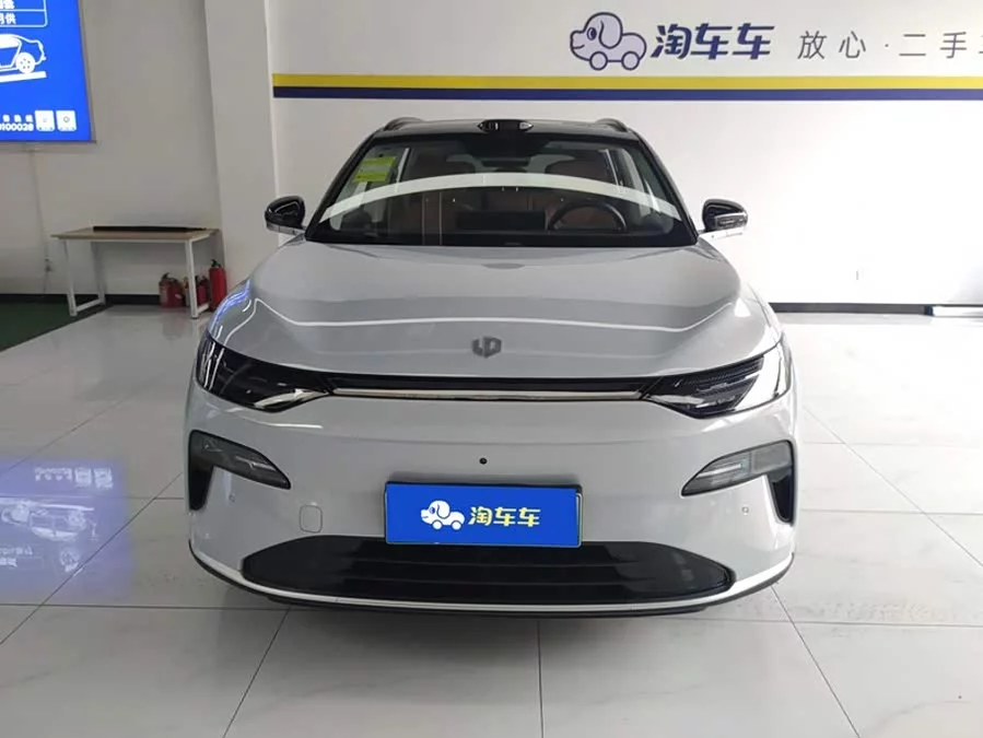 Leapmotor C11