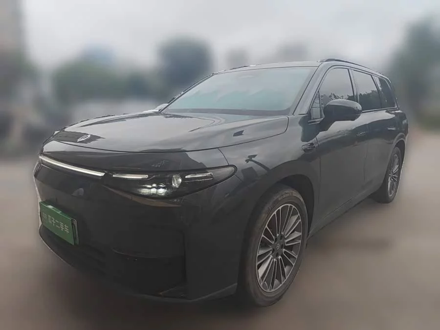 Leapmotor C16