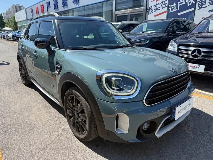 MINI COUNTRYMAN