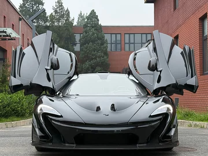 McLaren P1