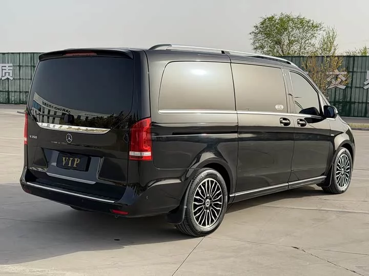 Mercedes-Benz Class V