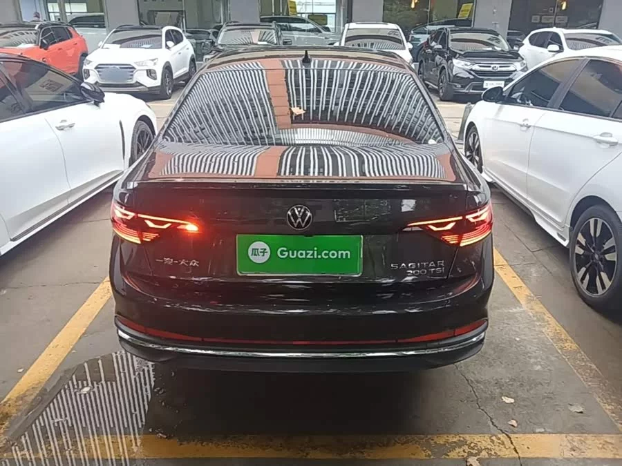 Volkswagen Sagitar