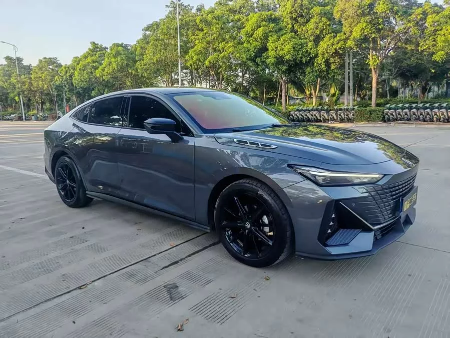 Changan UNI-V