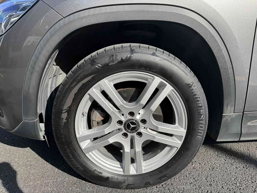 Mercedes Benz GLA