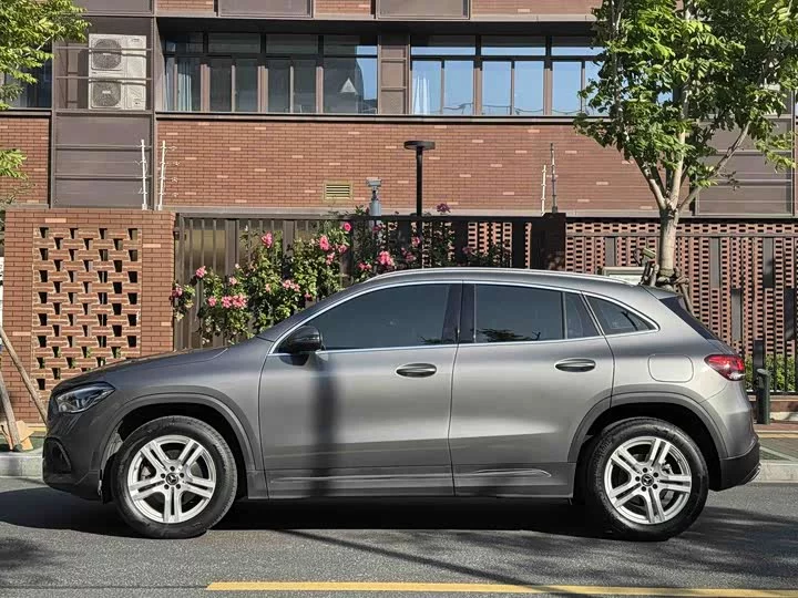 Mercedes-Benz GLA