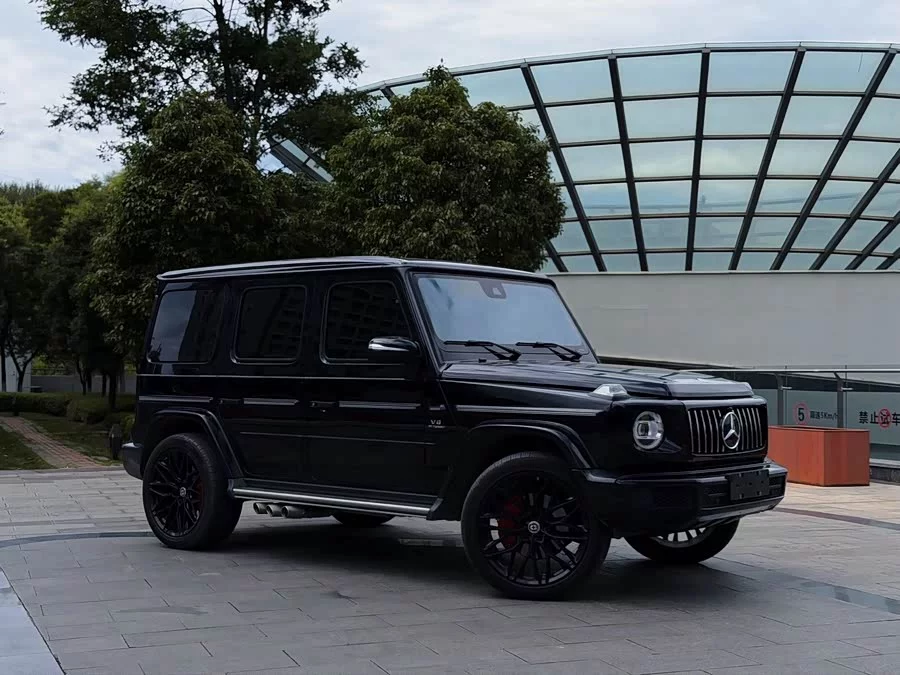 Mercedes Benz G-rated