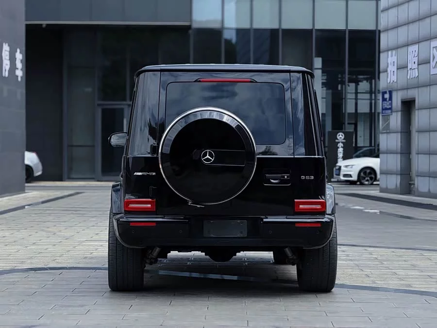 Mercedes Benz G-rated