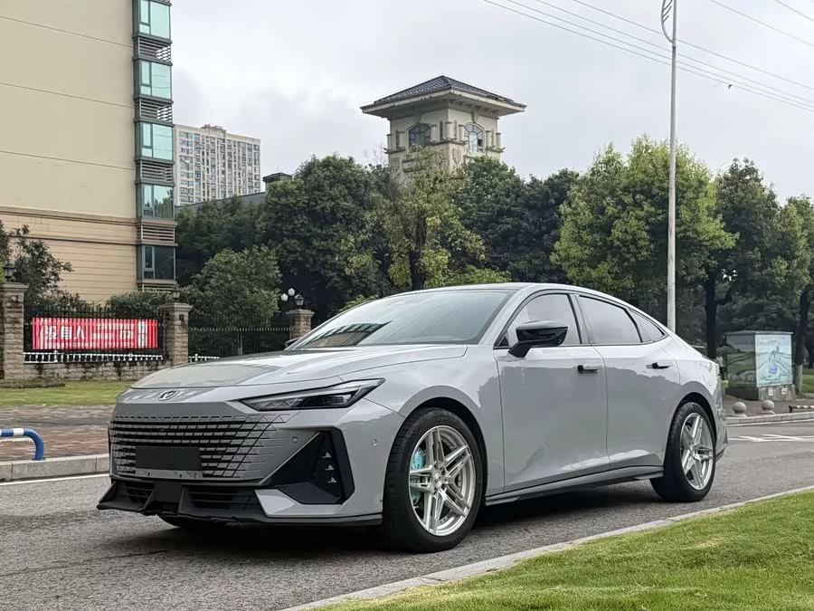 Changan UNI-V