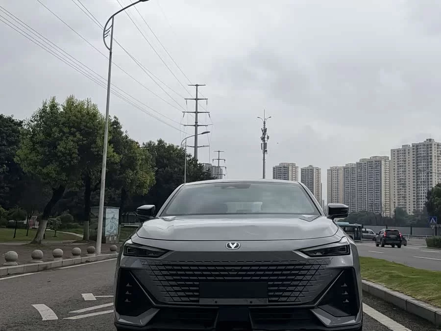 Changan UNI-V