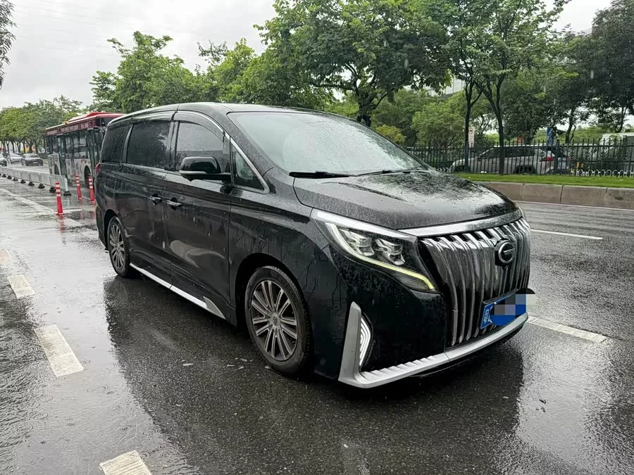 GAC Trumpchi M8