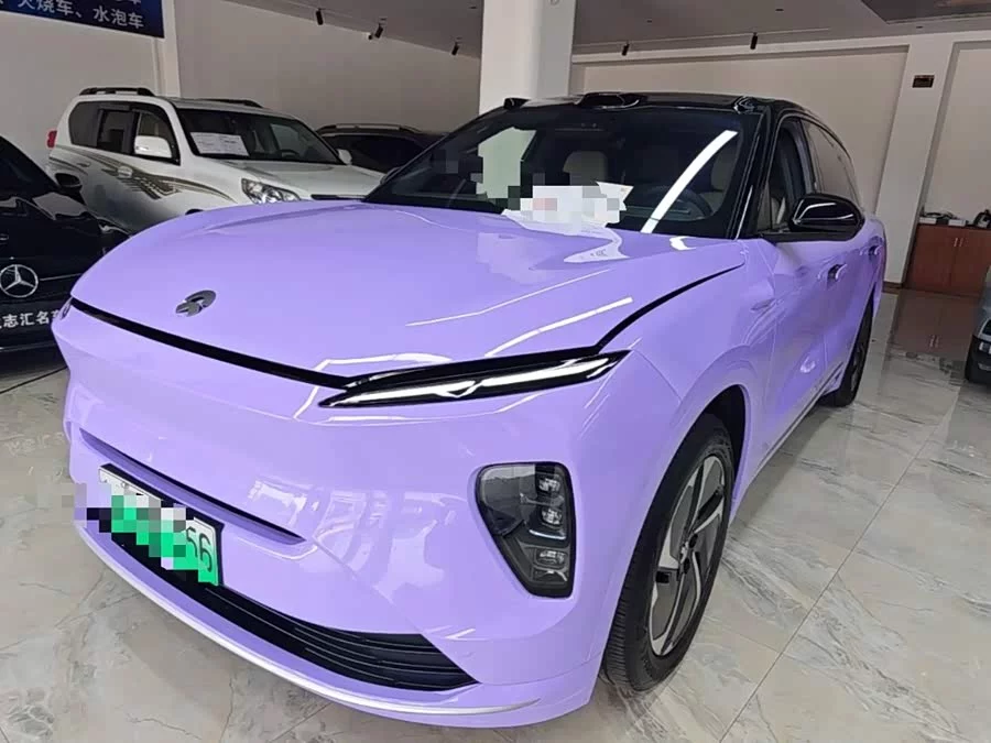NIO ES8