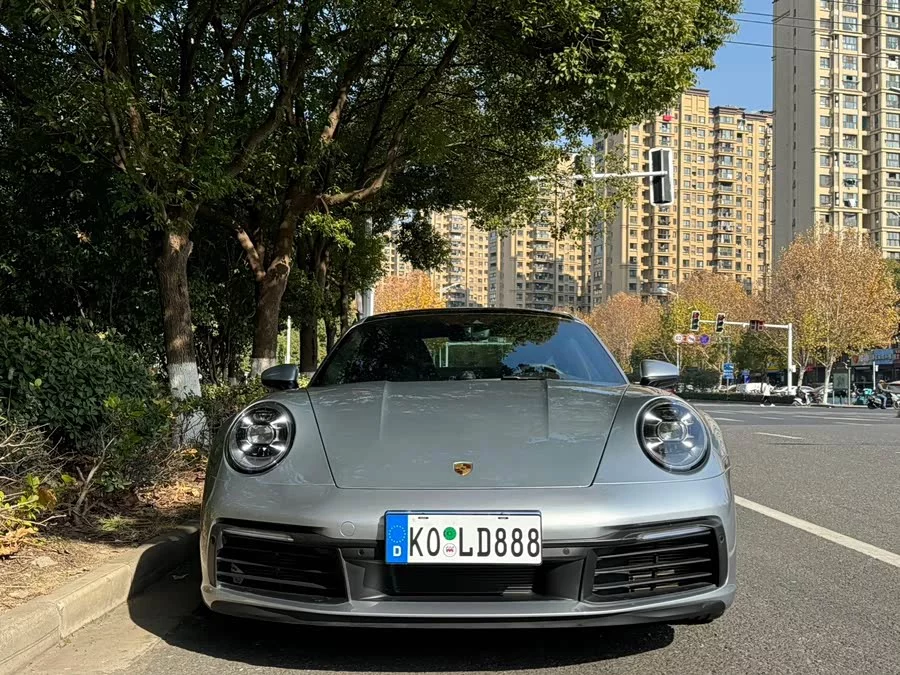 Porsche 911