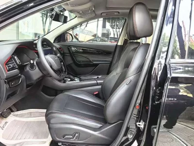 Dongfeng AX7