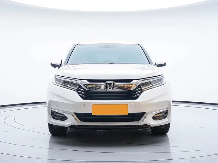 Honda Crown Road