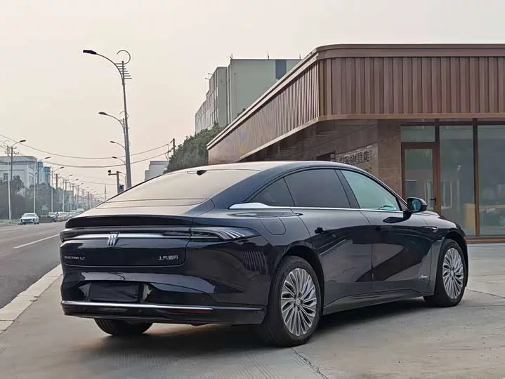 Buick Zhijing L7