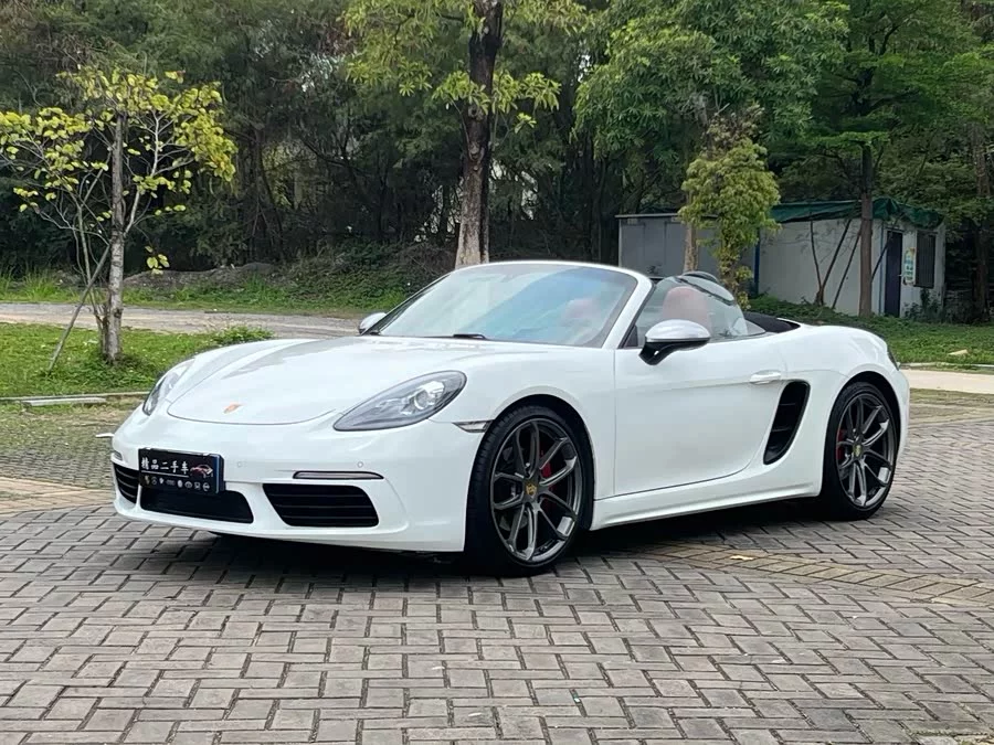 Porsche 718