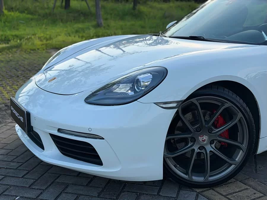 Porsche 718