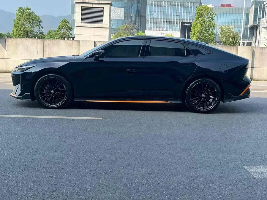 Changan UNI-V