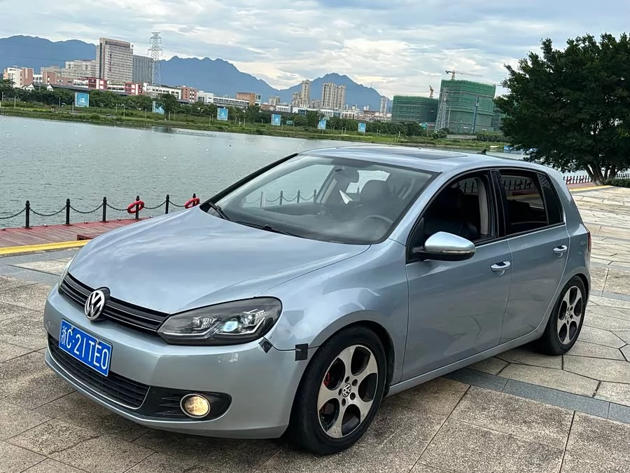 Volkswagen golf
