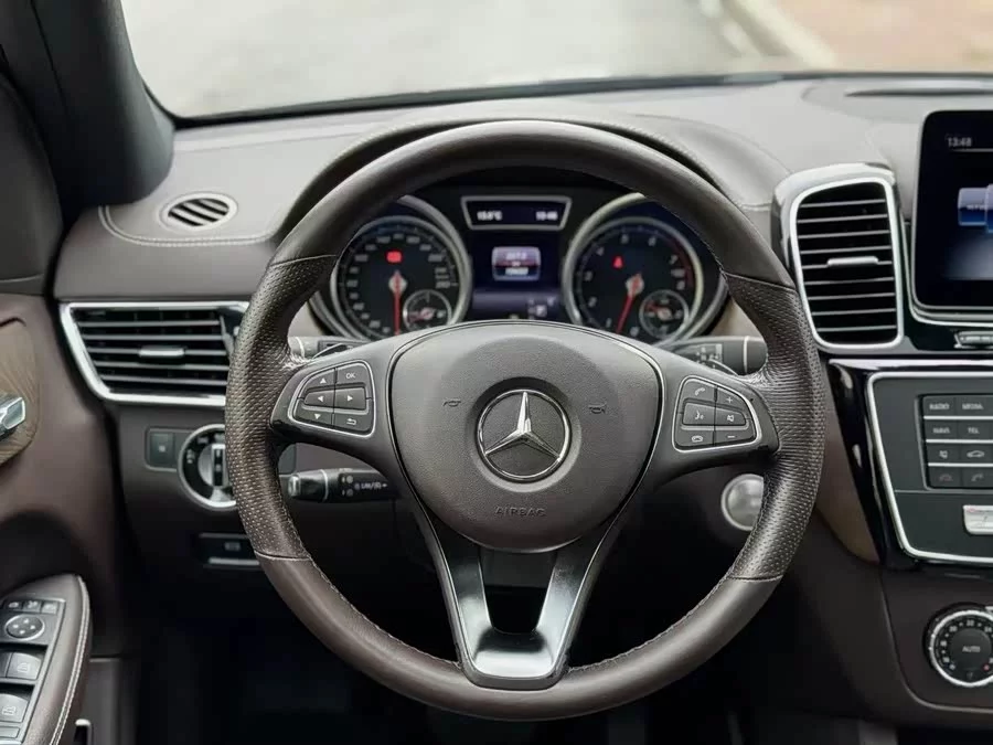 Mercedes Benz GLE (Imported)