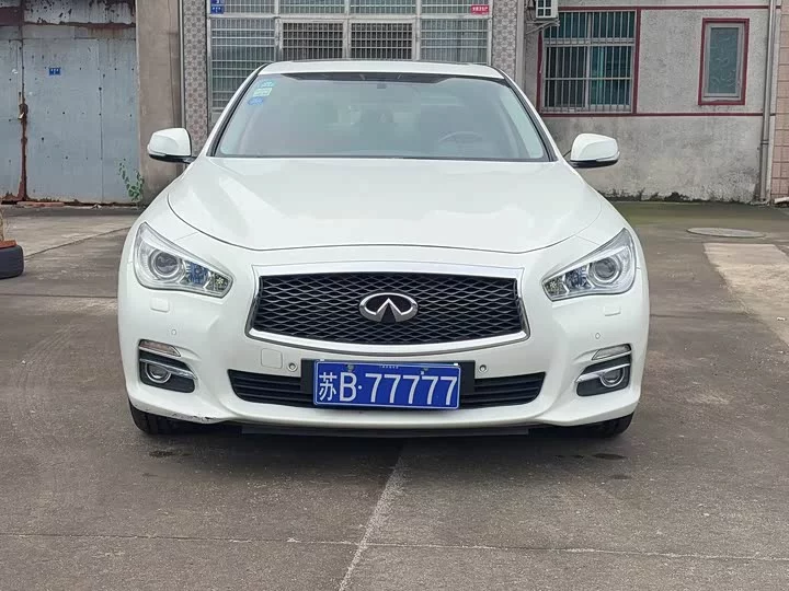 Infiniti Q50
