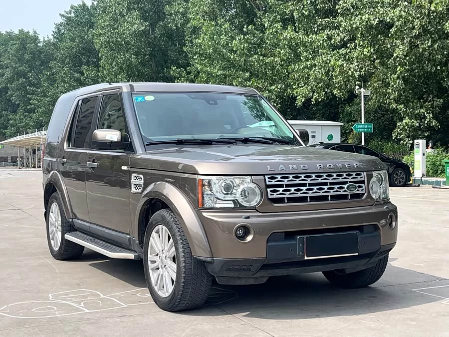 Land Rover finds