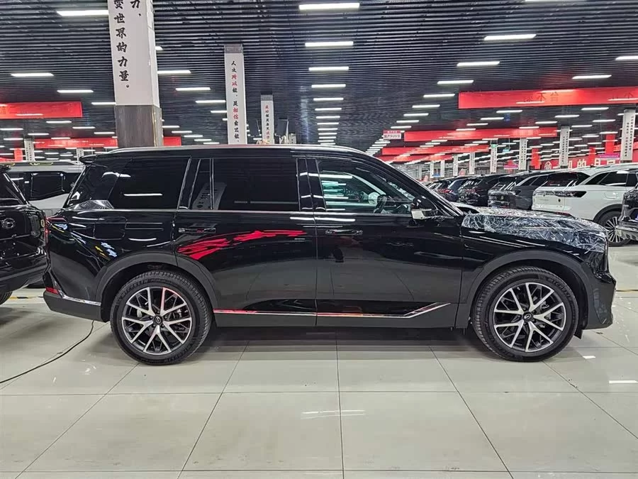 GAC Trumpchi GS8