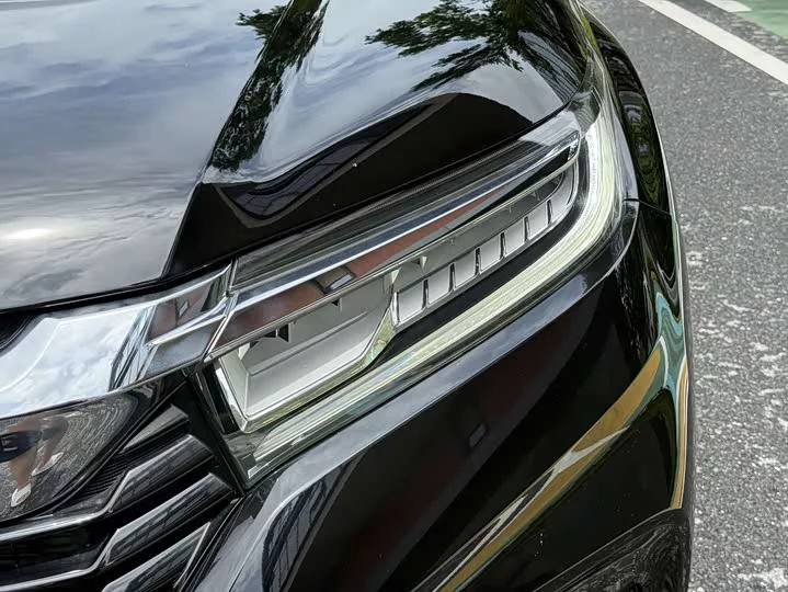 Honda Crown Road