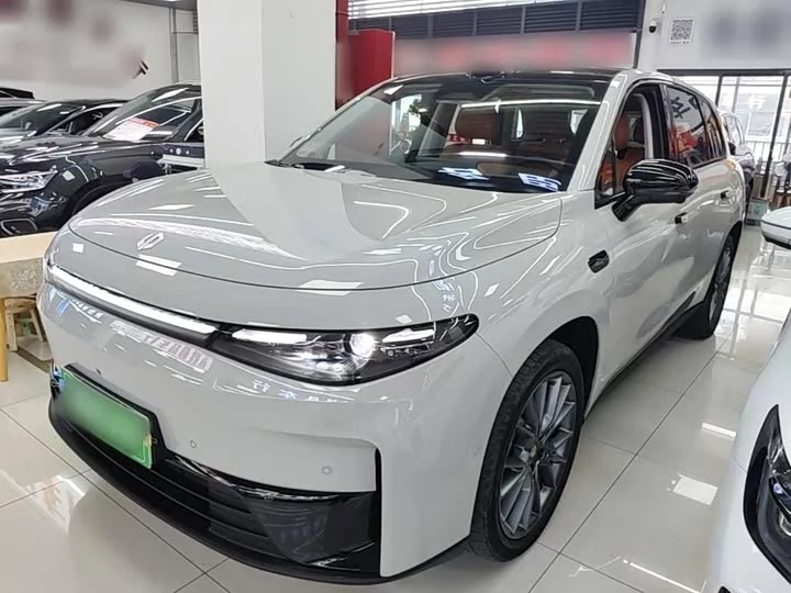 Leapmotor Zero running C10