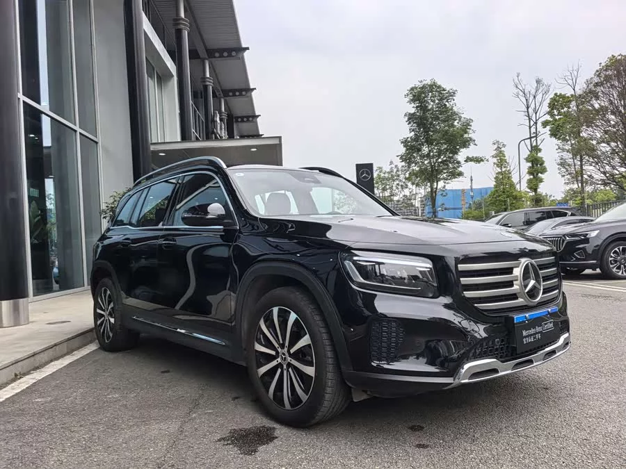 Mercedes Benz GLB