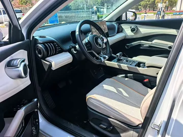 BYD Yuan PLUS