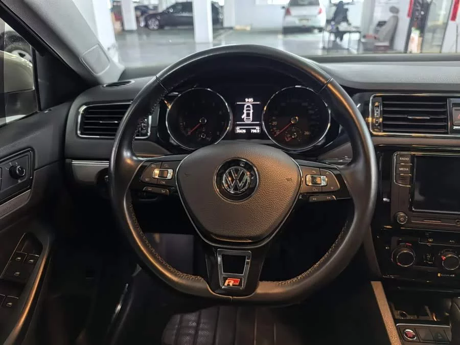 Volkswagen Sagitar