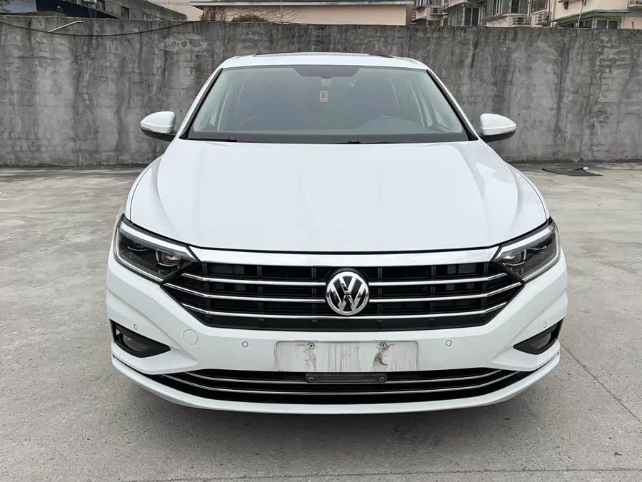 Volkswagen Sagitar