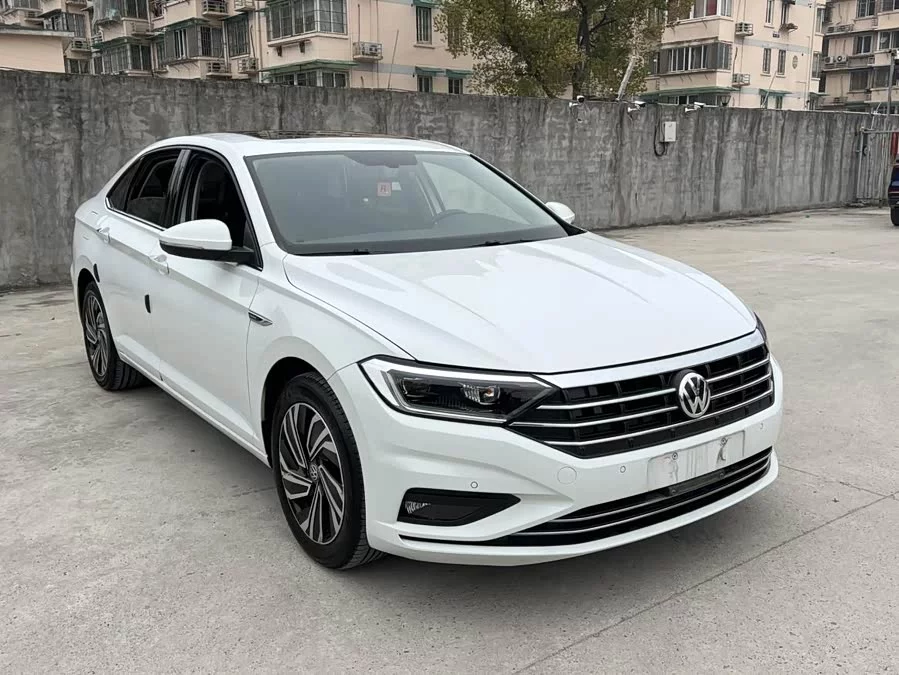 Volkswagen Sagitar