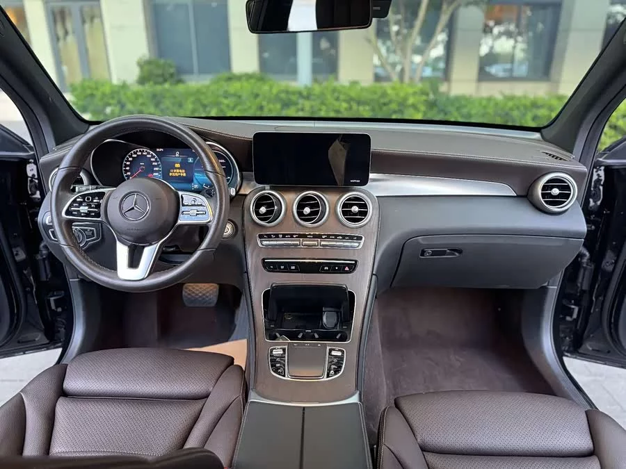 Mercedes Benz GLC