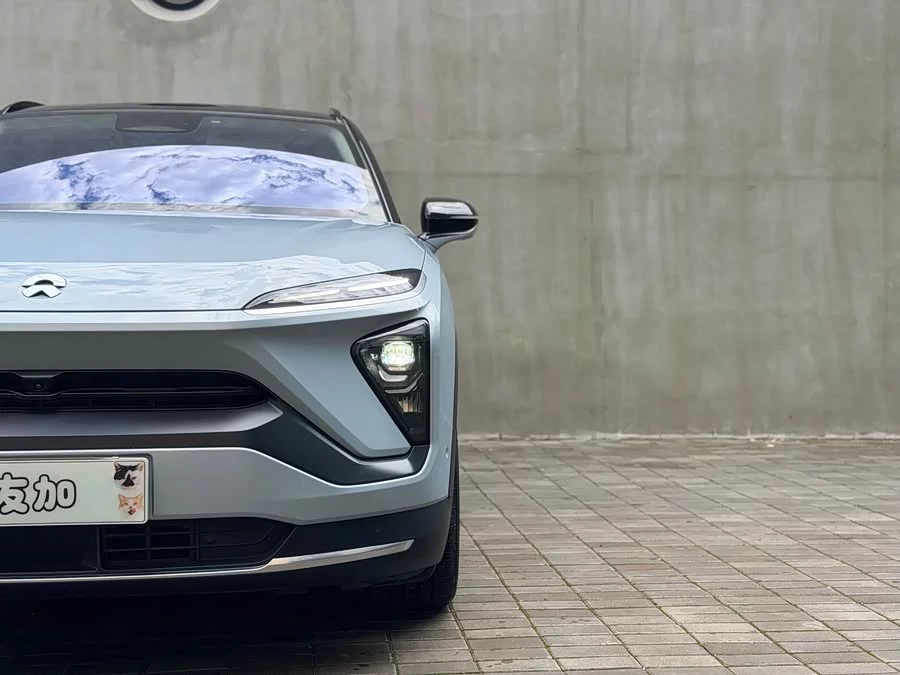 NIO ES6