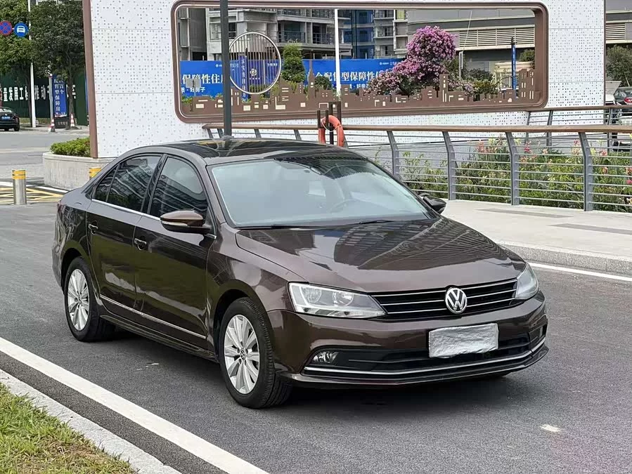 Volkswagen Sagitar