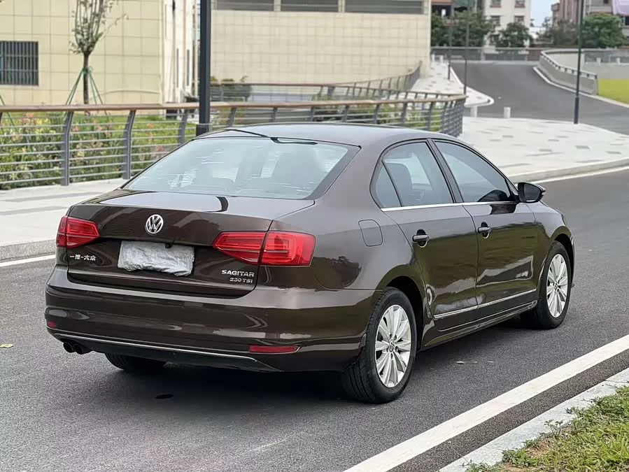 Volkswagen Sagitar