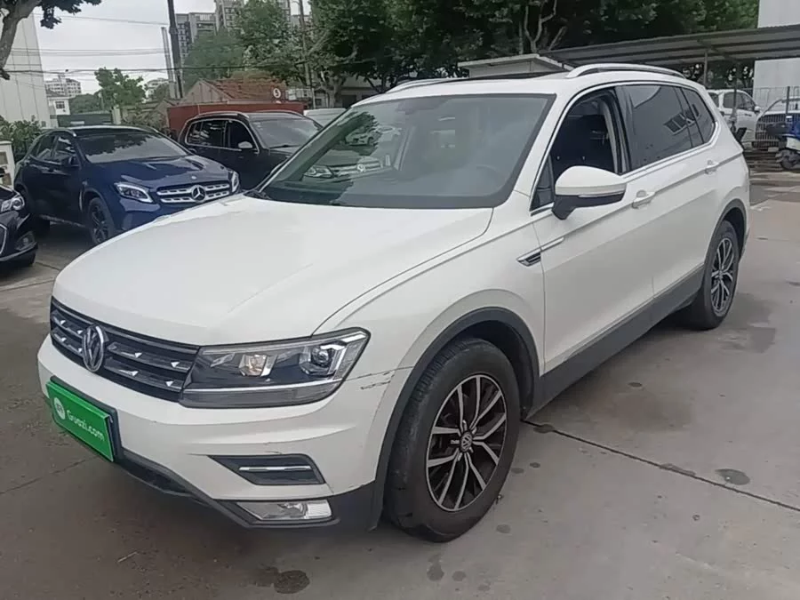 Volkswagen Tiguan L