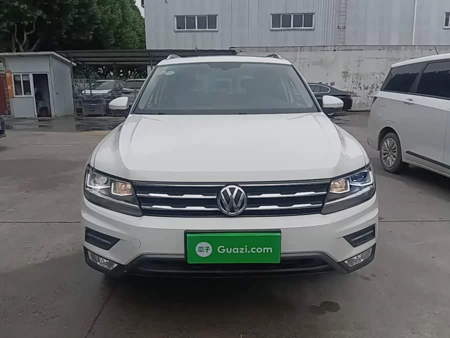 Volkswagen Tiguan L