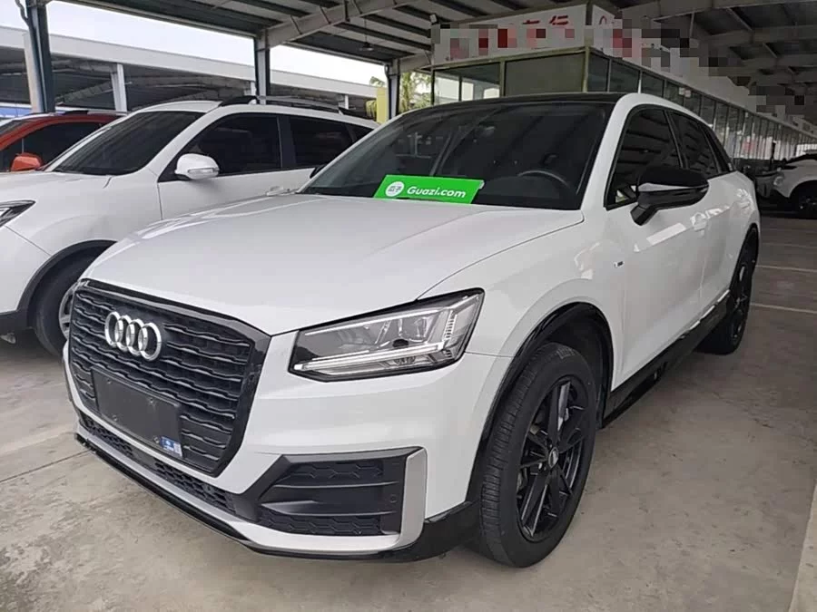 Audi Q2L