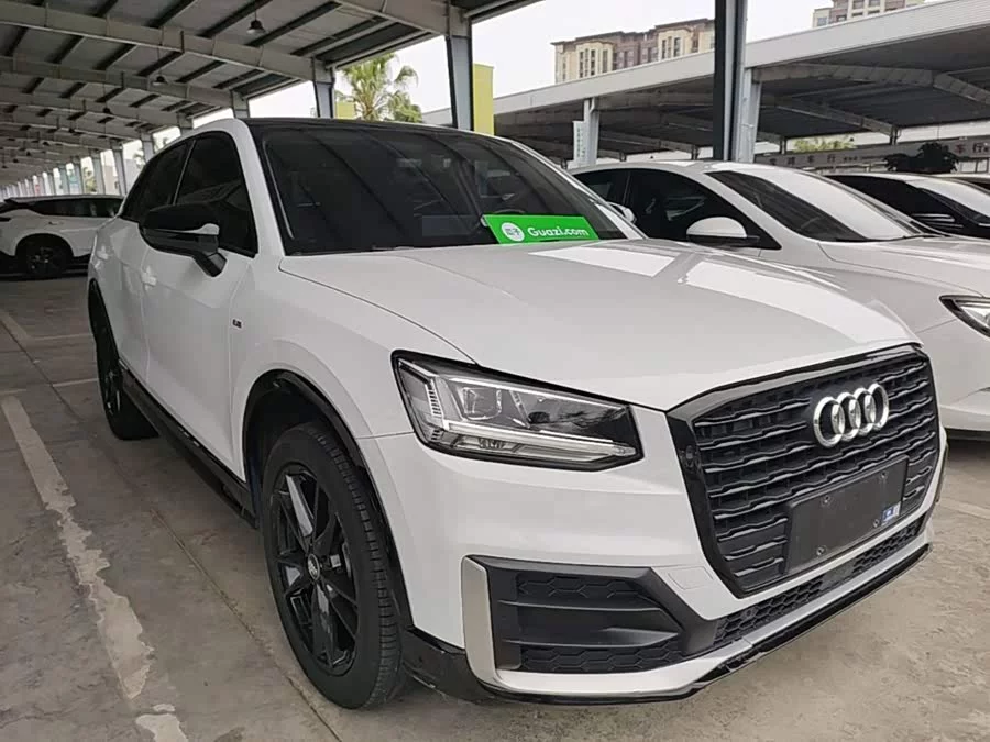 Audi Q2L