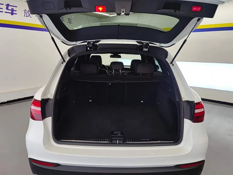 Mercedes Benz GLC